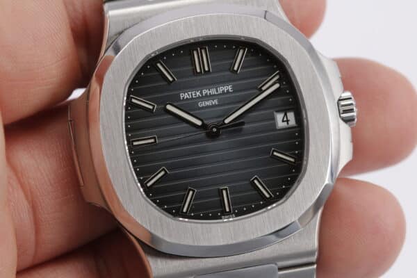 PATEK PHILIPPE - Reserveret